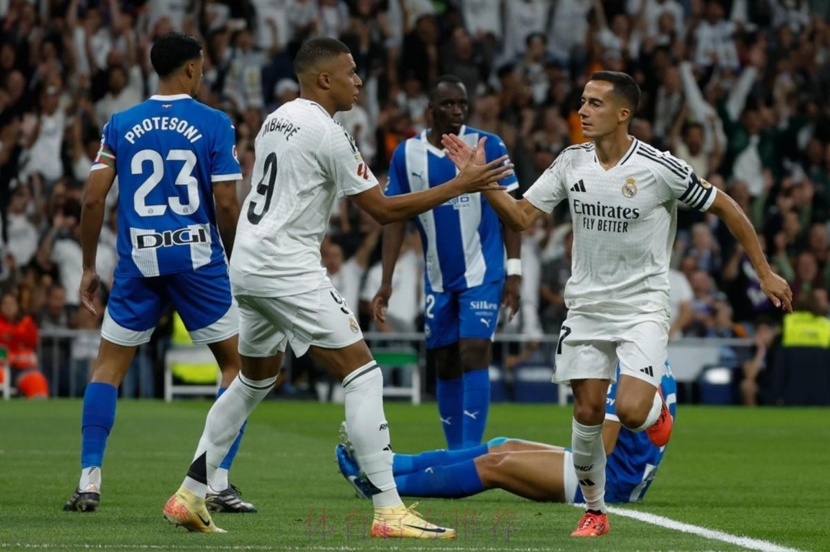 西甲-本泽马两传一射阿笑小熊破门 皇马3-0阿拉维斯 西甲-本泽马两传一射阿笑小熊破门 皇马3-0阿拉维斯